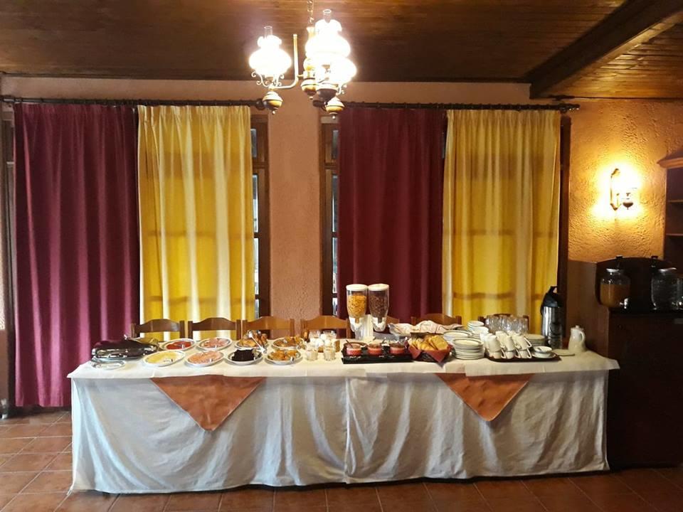 Sintrivanis Mountain Ano Skotina Eksteriør bilde